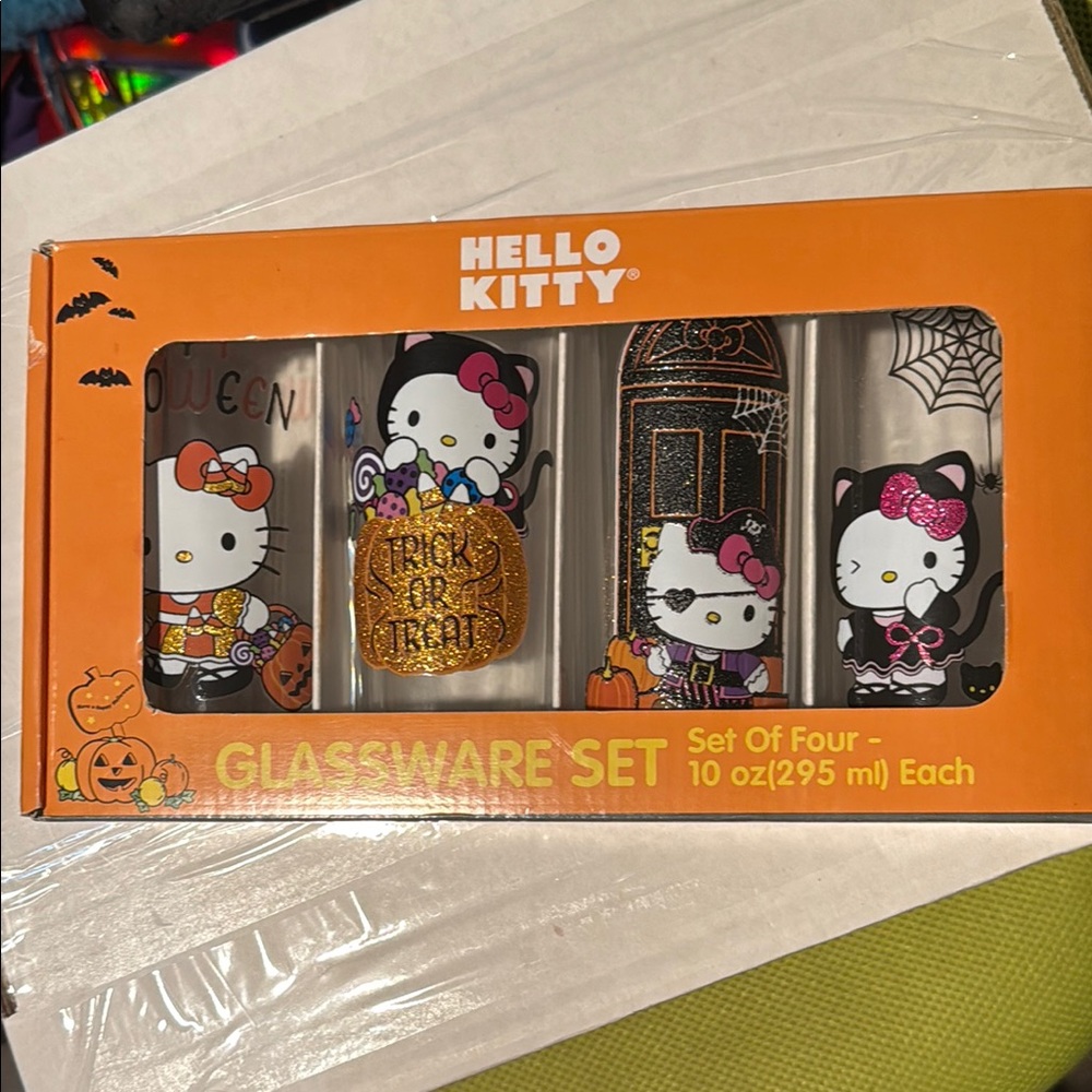 Hello Kitty Halloween Glass Set